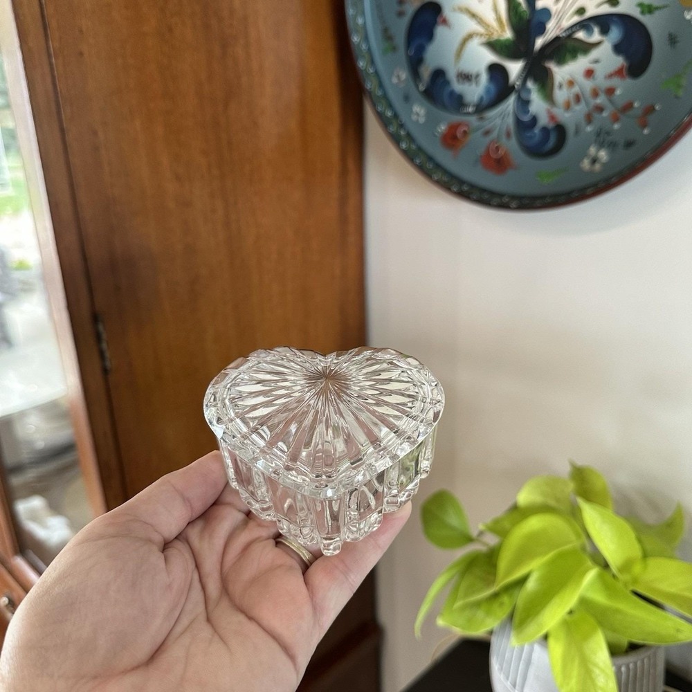 Vtg Crystal Heart Trinket Ring Dish Box Glass Clear Heart Shaped Lid Jewelry